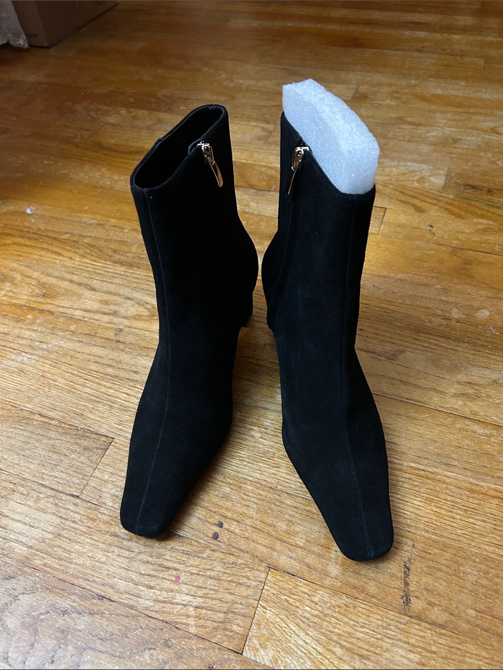 Ann Taylor Black Suede Zip-Up Ankle Booties Size 7 1/2